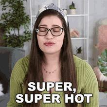 Super Super Hot Marissa Rachel GIF - Super Super Hot Marissa Rachel Its So Hot GIFs