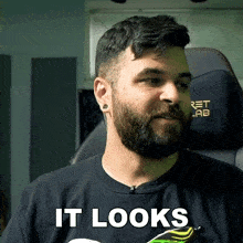 It Looks Just Ridiculous Andrew Baena GIF - It Looks Just Ridiculous Andrew Baena It Looks Absurd GIFs