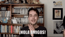 Nicolas De Llaca Hola Amigos GIF - Nicolas De Llaca Hola Amigos Hola GIFs