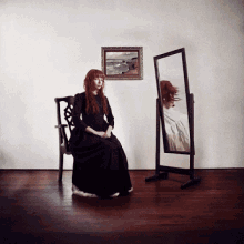 Whats Inside? GIF - Crazy Personality Hidden GIFs