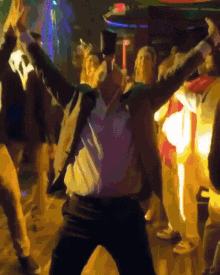 Drunk Partying GIF - Drunk Partying Drinking - Discover & Share GIFs