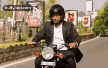 Its Time To Watch Thimmarusu.Gif GIF - Its Time To Watch Thimmarusu Thimmarusu Satyadev GIFs