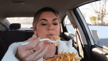 Steph Pappas In N Out GIF - Steph Pappas In N Out Animal Cries GIFs