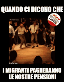 Migranti Pensioni GIF - Migranti Pensioni Dance GIFs
