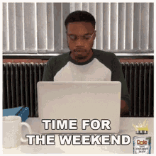 Dole Time For The Weekend GIF - Dole Time For The Weekend Sips GIFs