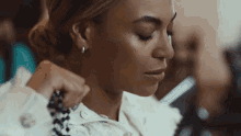 Beyonce Rosary GIF - Rosary Rosario Beyonce GIFs