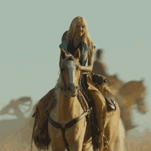 Horse Riding Elsa Dutton GIF - Horse Riding Elsa Dutton Isabel May GIFs