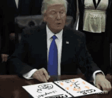 Trump Draw GIF - Trump Draw Media GIFs