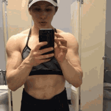 fitness girl strong muscle beautiful