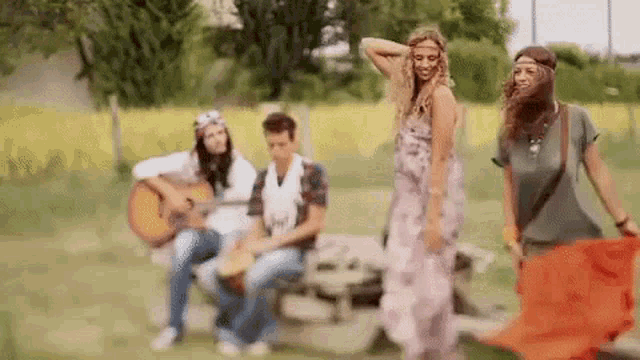 Hippy Camping GIF - Hippy Camping Happy GIFs