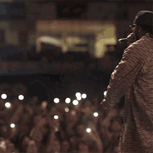 Concert 2chainz GIF - Concert 2chainz Cant Relate Song GIFs