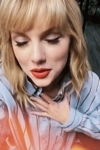 taylor-swift-pretty.gif