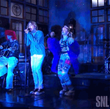 dancing miley cyrus without you song saturday night live grooving